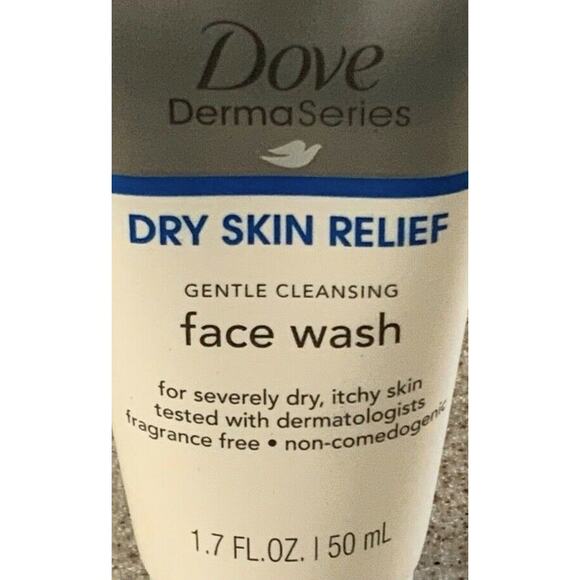 DOVE 12cnt Derma Series Dry Skin Relief Gentle Cleansing Face Wash 1.7oz/50ml - Picture 1 of 3